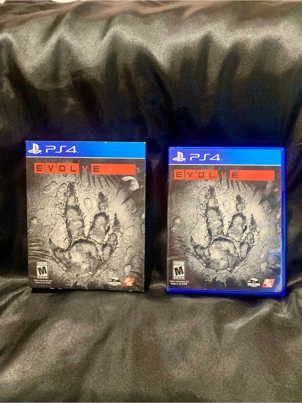 EVOLVE PS4 Video Game Rated M EUC